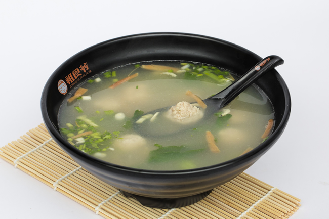 生汆丸子汤